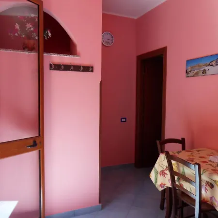 Vicolo Paese アパート ランペドゥーザ